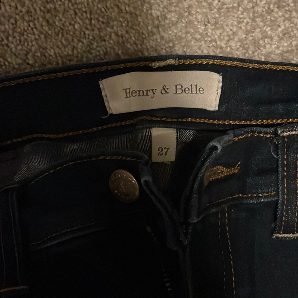 Henry & Belle size 27 super skinny jeans. Dark denim color.